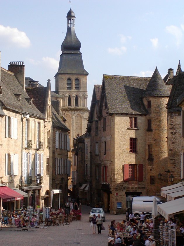  --. , Aquitaine, Sarlat-la-Caneda, Place de la Liberte, 4-7