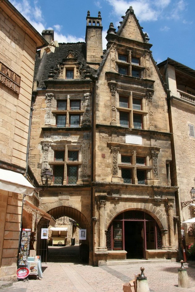  --. , Aquitaine, Sarlat-la-Caneda, Place de la Liberte, 4-7