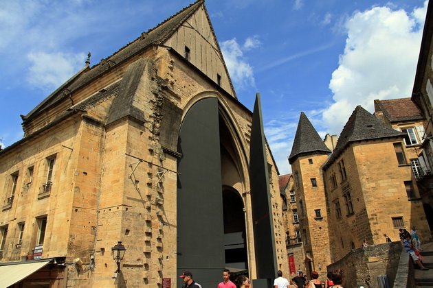  --. , Aquitaine, Sarlat-la-Caneda, Place de la Liberte, 4-7