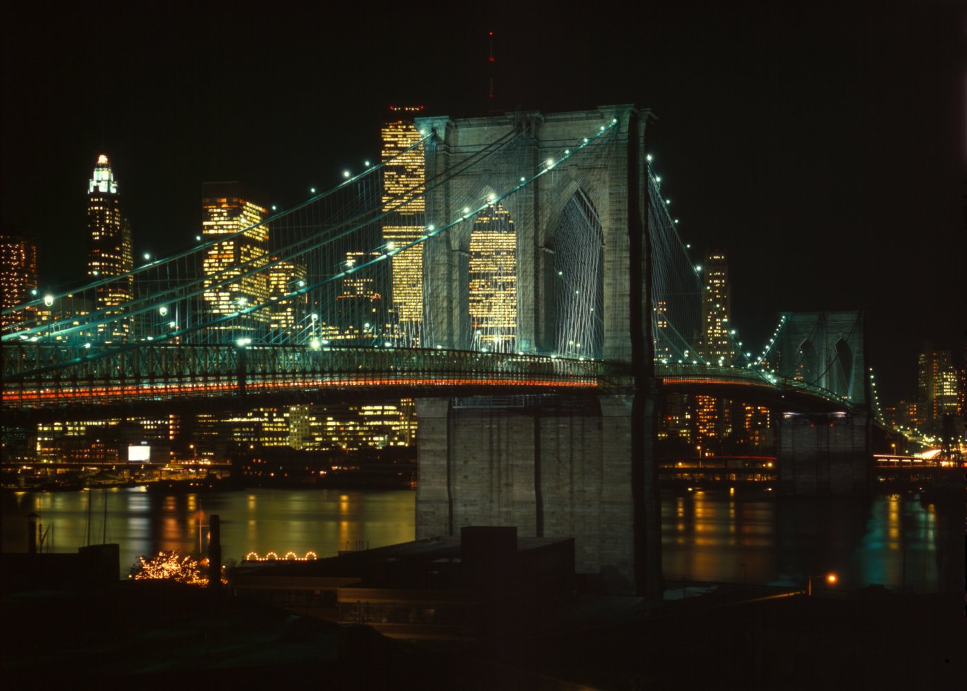   .   , New York, Brooklyn Bridge Promenade