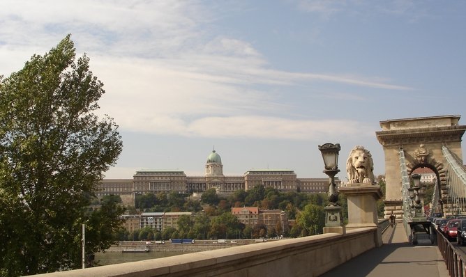    . , , Budapest, Szechenyi Lanchid