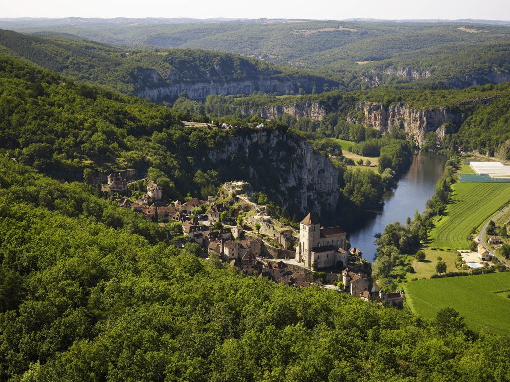  --. , Midi-Pyrenees, Saint-Cirq-Lapopie, D8