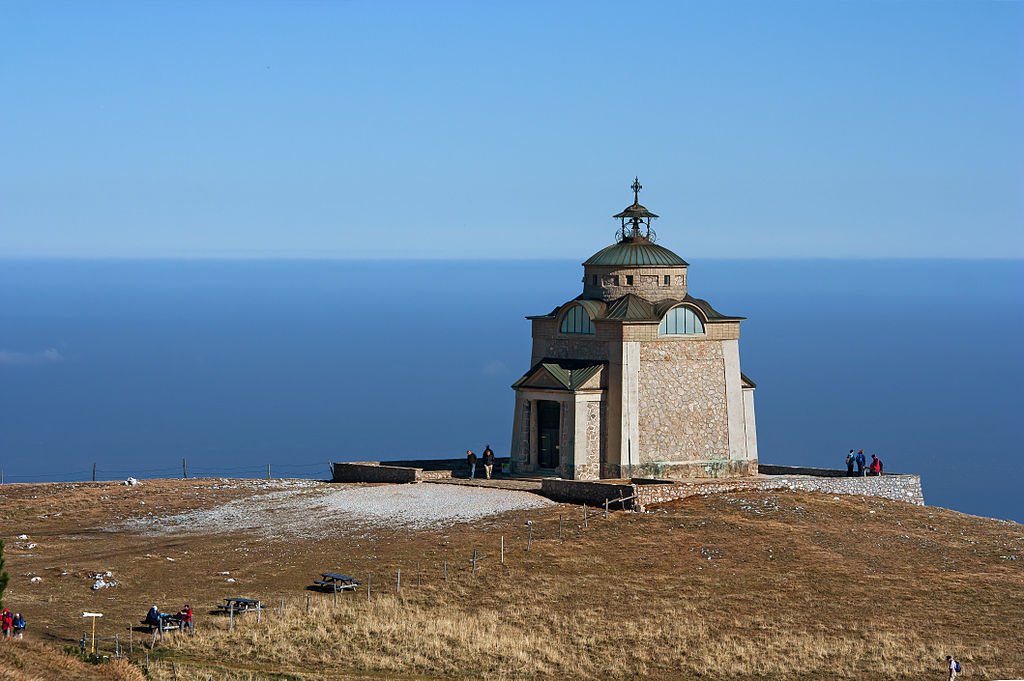     . ,  , --, Hochschneeberg