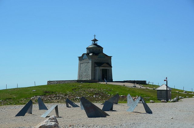     . ,  , --, Hochschneeberg