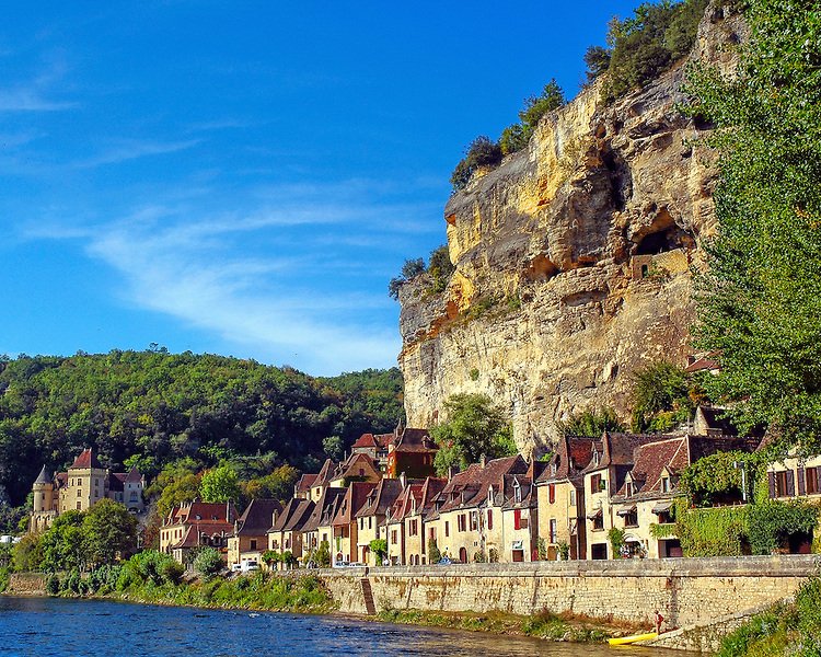  . , Aquitaine, La Roque-Gageac, D703