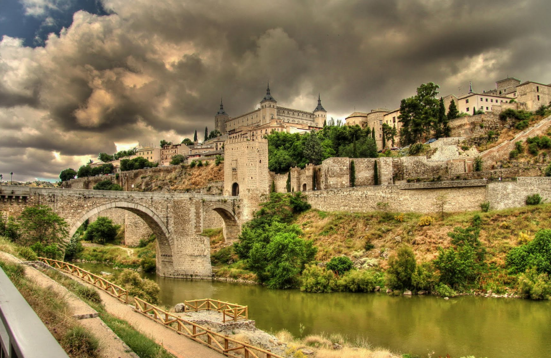     . , Castilla-La Mancha, Toledo, Alcantara Bridge