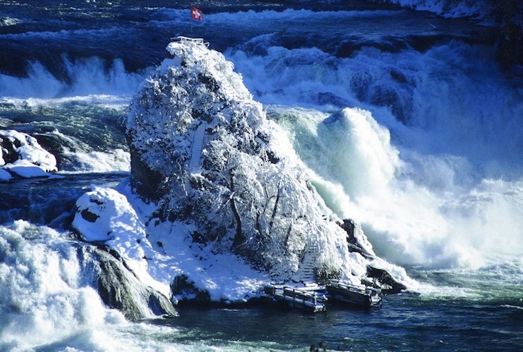   . , Schaffhausen, Neuhausen am Rheinfall, Laufengasse, 18