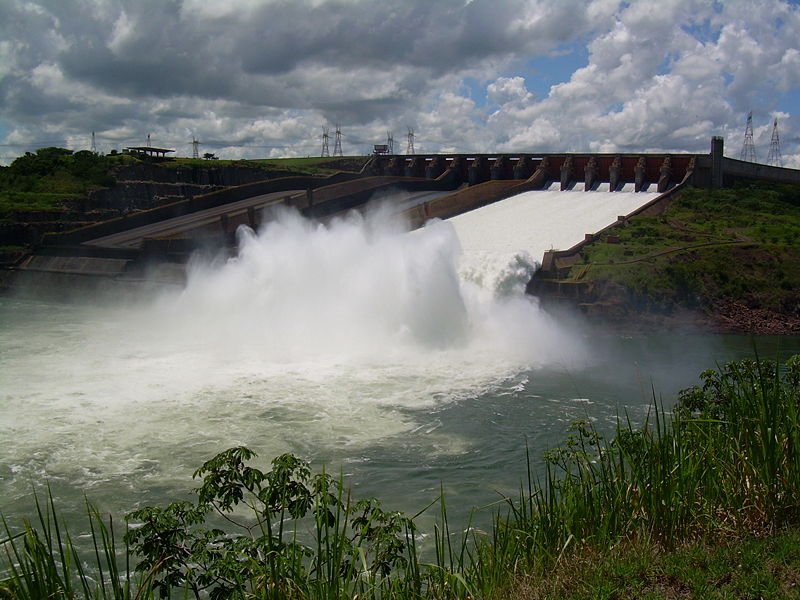 Фото ГЭС Итайпу. Бразилия, Парана, Foz do Iguacu, Avenida Tancredo Neves
