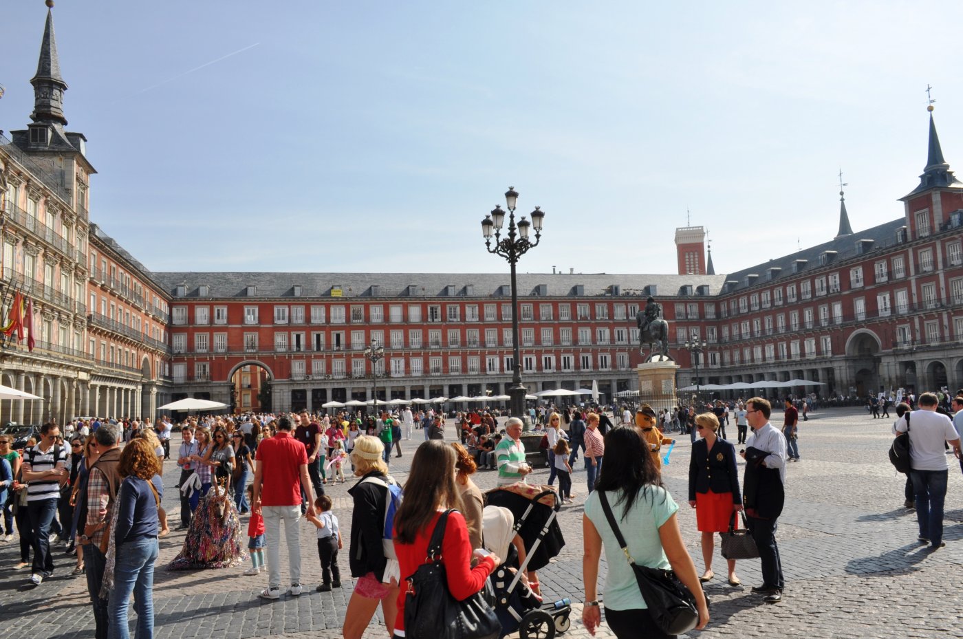     . , Comunidad de Madrid, Madrid, Plaza Mayor, 2-22