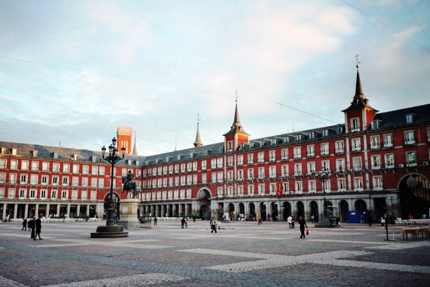     . , Comunidad de Madrid, Madrid, Plaza Mayor, 2-22