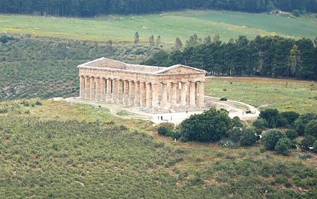   . , , Galleria Segesta