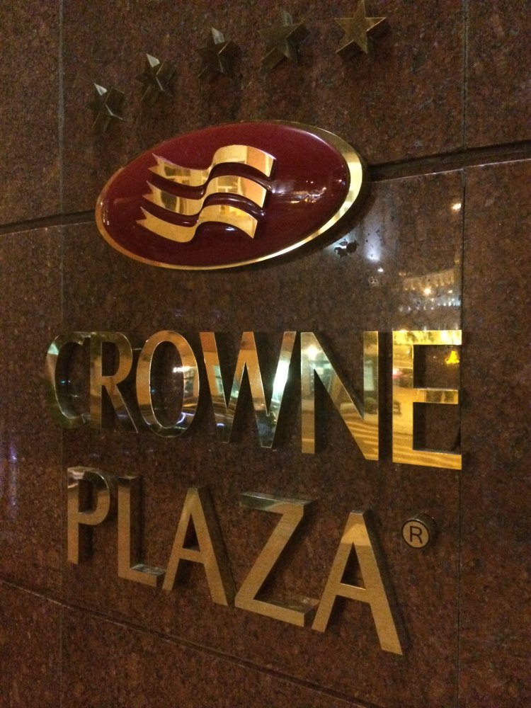  CROWNE PLAZA. , ,  