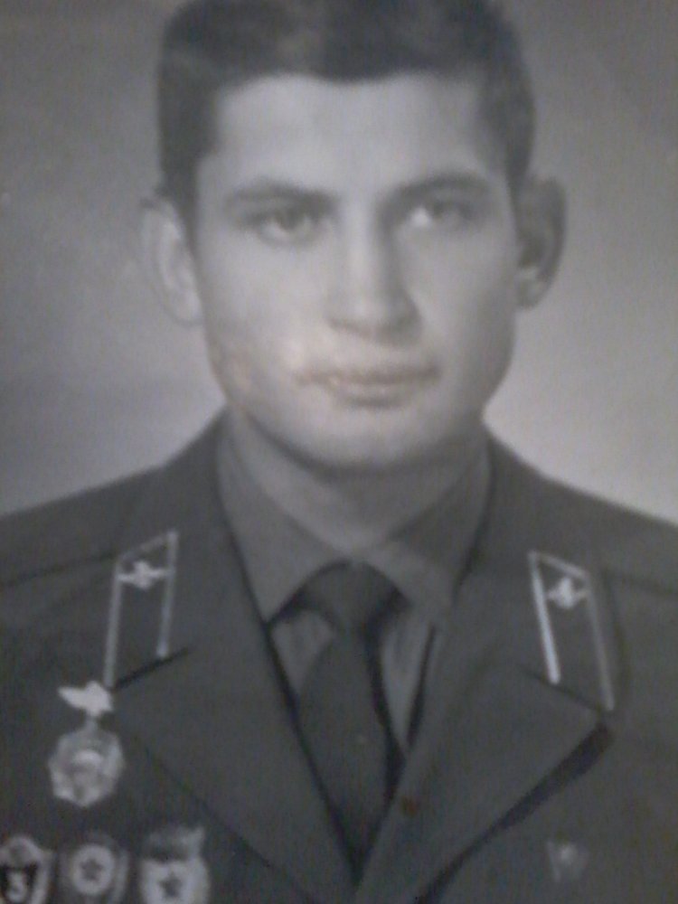        ((( 22  1955))      ..      5  1980       . ,  , ,  