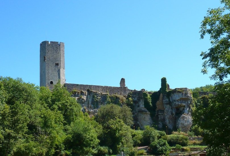  . , Aquitaine, Gavaudun, D150