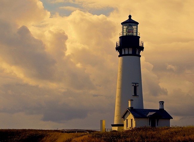 Фото Yaquina Head Light. Соединенные Штаты Америки, Oregon, Newport, Northwest Lighthouse Drive