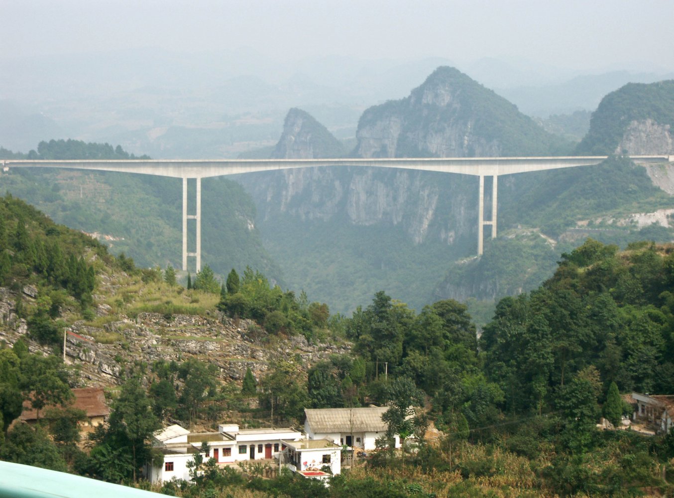  Liuganghe Bridge. , Guizhou Sheng, Bijie Shi, 736 Xian Dao