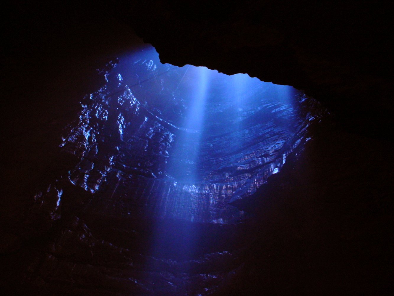  Gaping Gill. , Long Lane, 