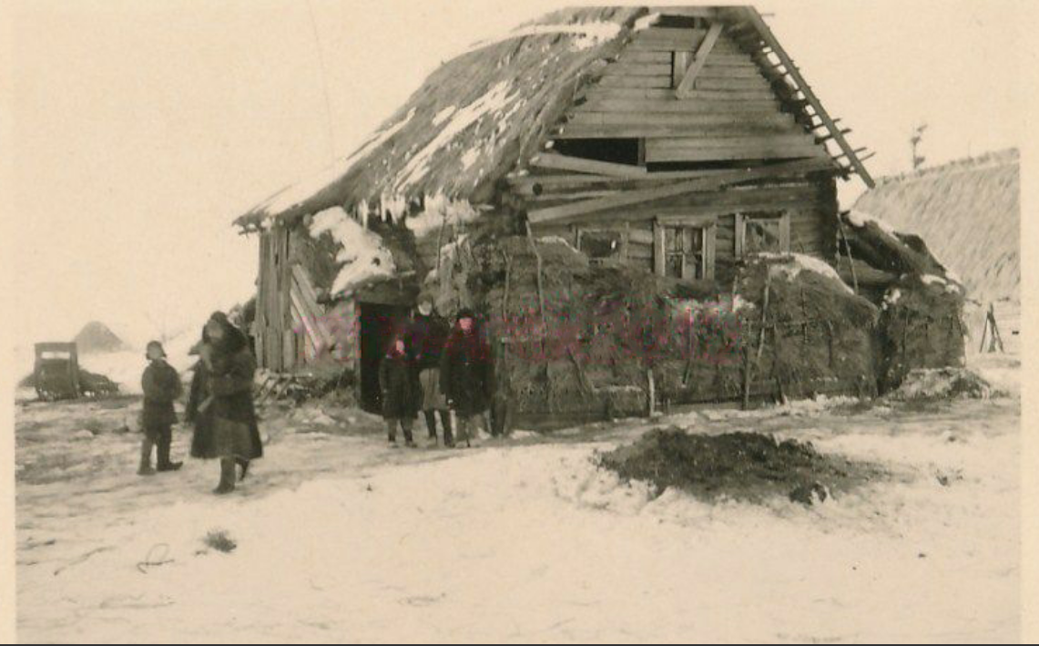  Das s Paradiess russisches  Wohnhaus in Male Ushin. jan,1942 " " .png. ,  , 51