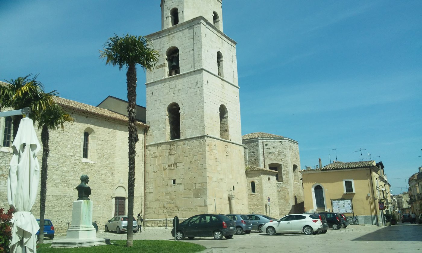  20150411_122252.jpg. , Basilicata, Venosa, Largo Ludovisi, 7