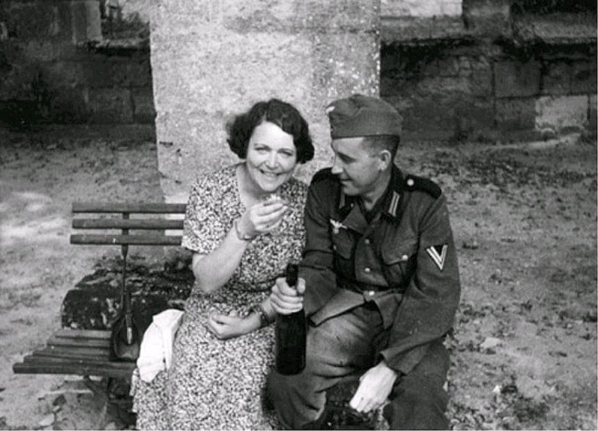  soldat und frau.jpg. 