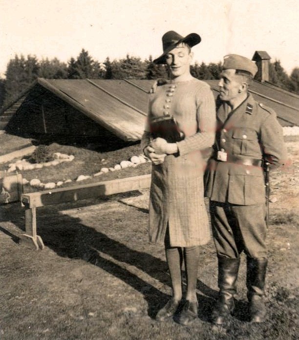  zwei soldaten.jpg. 