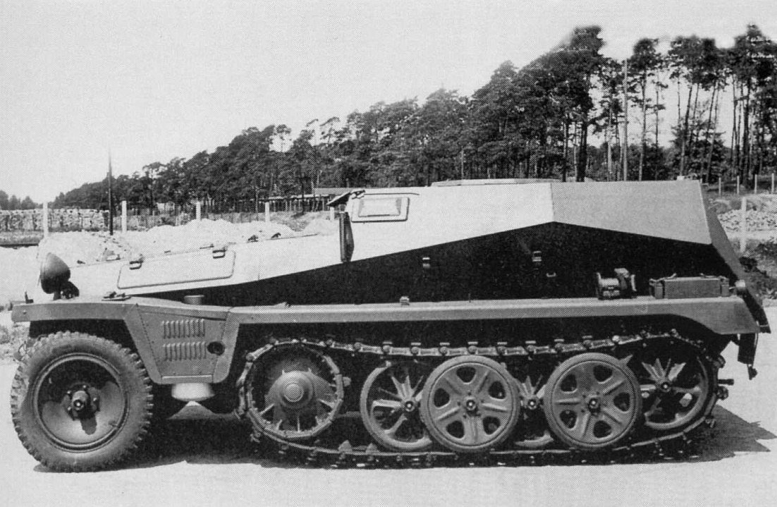  Sd.Kfz.250 Leichter Schutzenpanzerwagen.jpg. 