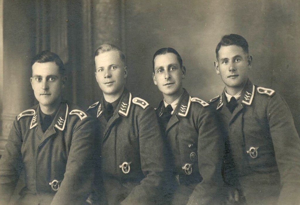  Fotopiloten der Luftwaffe des Zweiten Weltkriegs.jpg. 