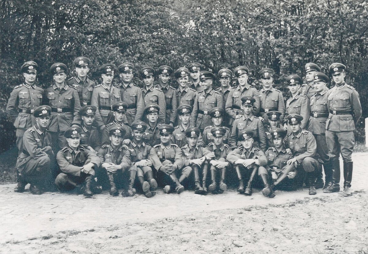  Gruppenfoto Wehrmacht.jpg. 