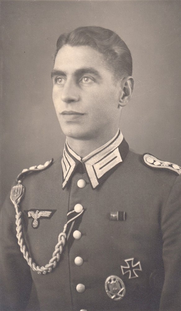  Wehrmacht Oberfeldwebel .jpg. 