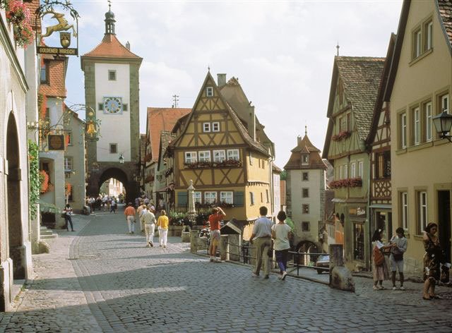  --. , , Rothenburg ob der Tauber,   , 7