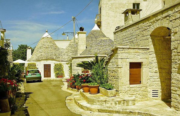  . , , Alberobello, Vico Chiesa Matrice, 14