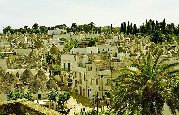  . , , Alberobello, Vico Chiesa Matrice, 14