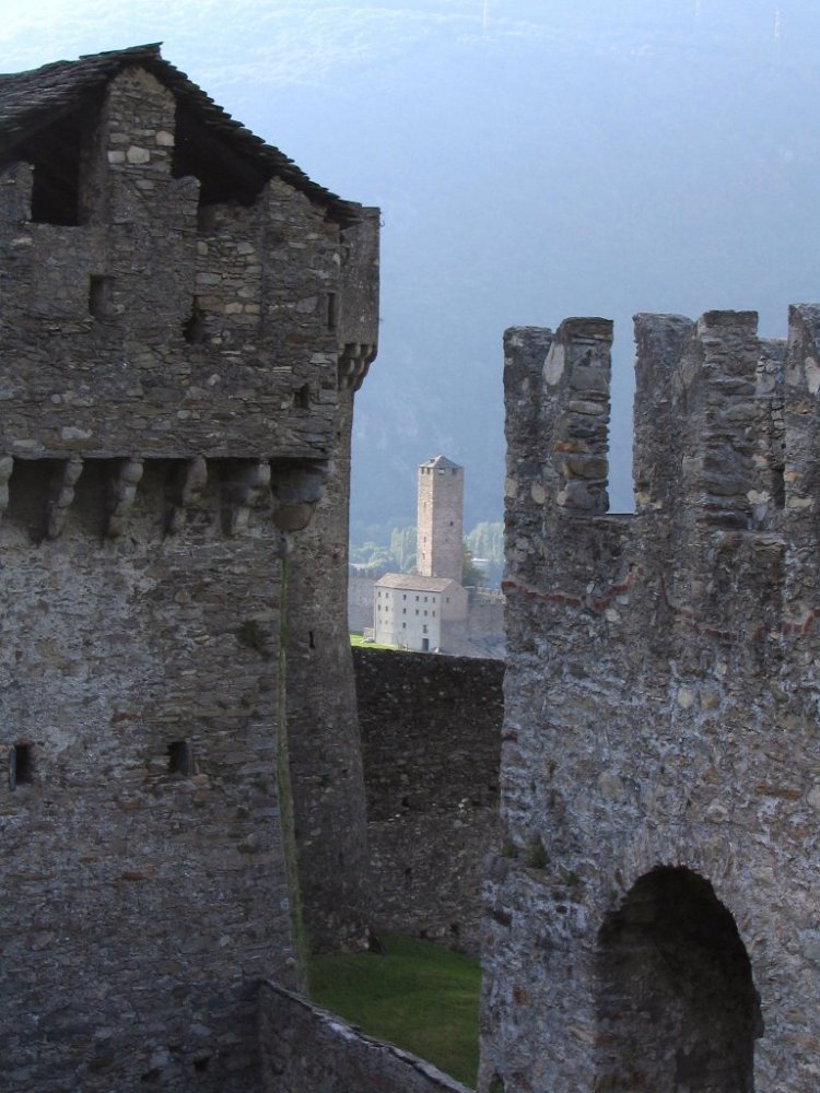    (Castello di Montebello),  , . , Ticino, Bellinzona, Salita al castello di Montebello, 5