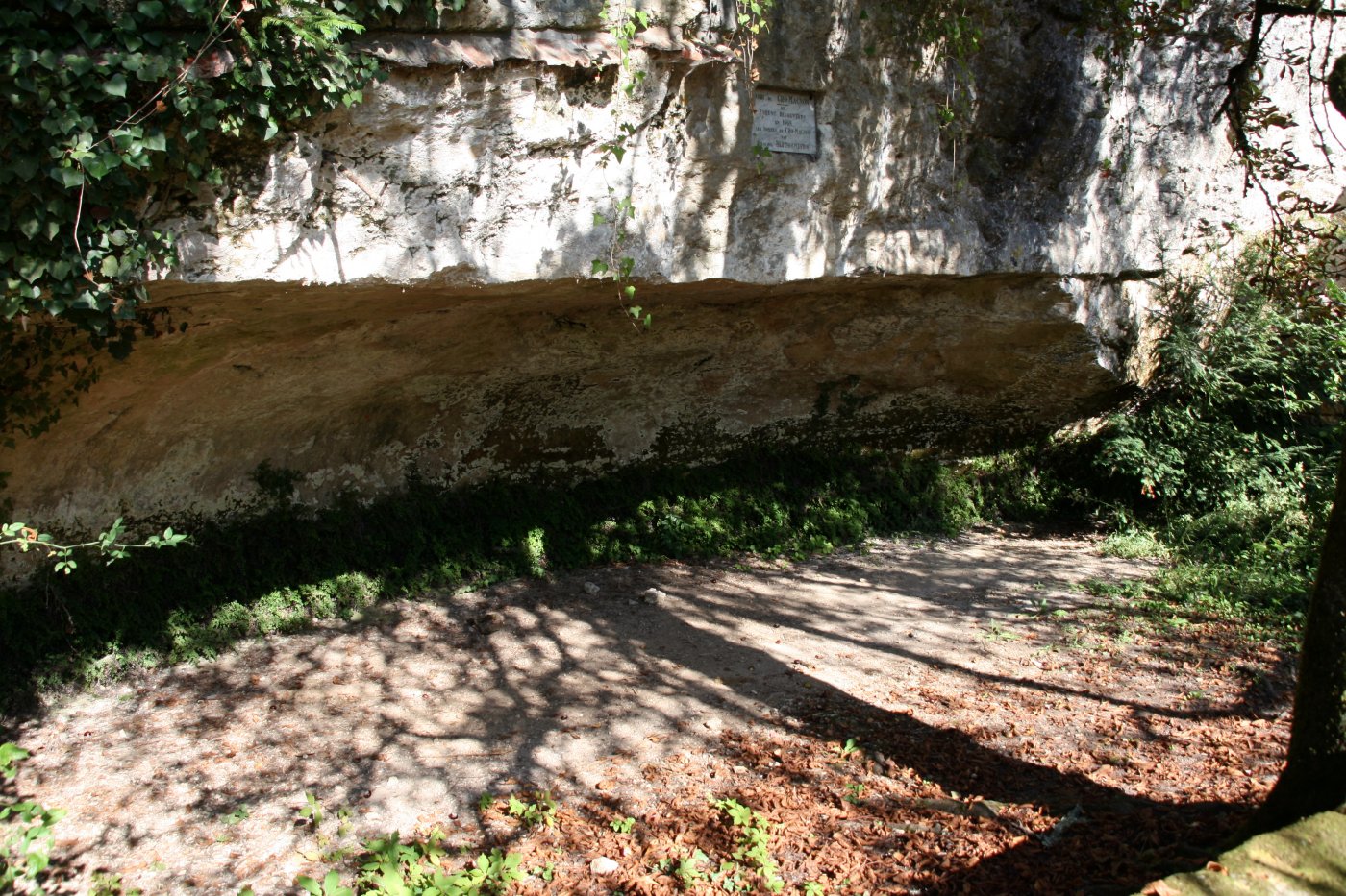  -. , Aquitaine, Les Eyzies-de-Tayac-Sireuil, Chemin de Cro Magnon, 2