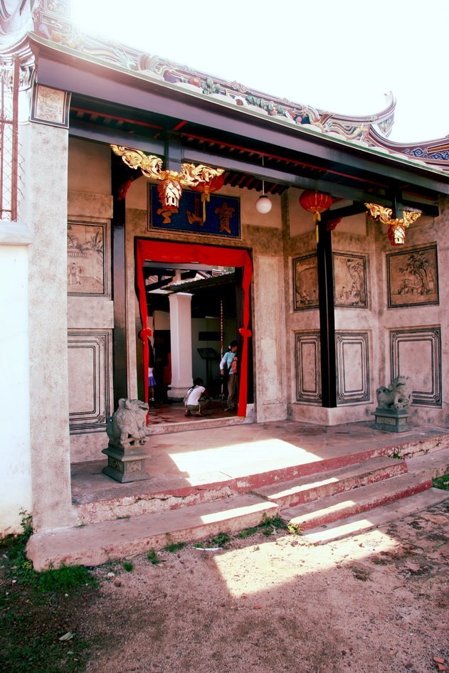     , , . , , , Kampung Bukit China, Jalan Puteri Hang Li Poh