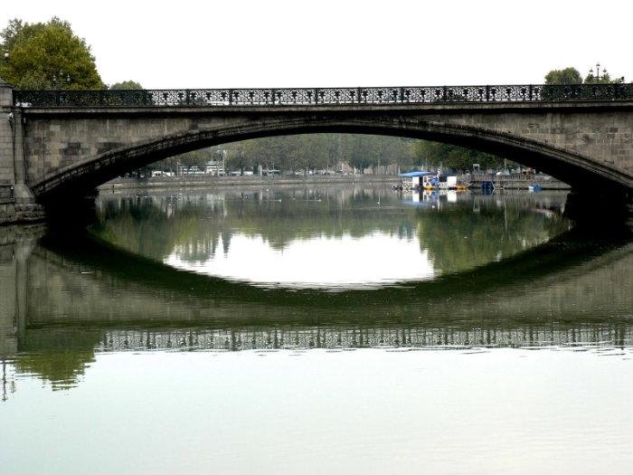   , , . , ,  , Metekhi Bridge