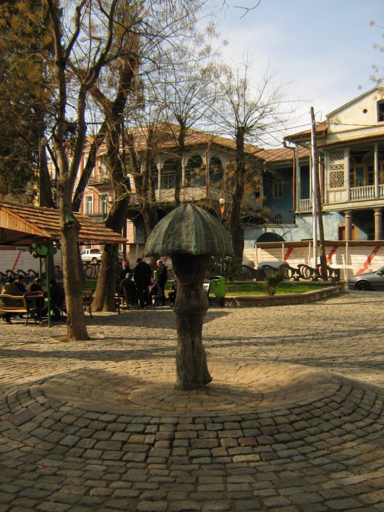   " ", , . , ,  , Lado Gudiashvili Square