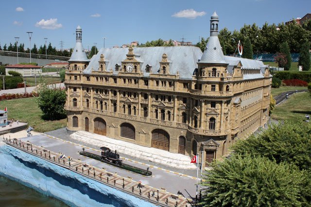  . , , Haydarpasa Gari