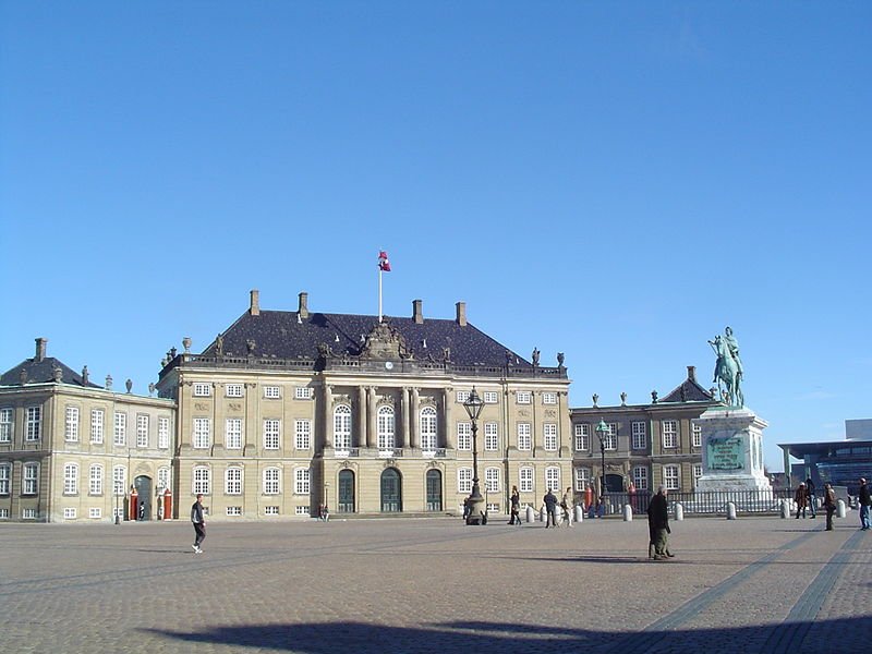    VIII . , , Amalienborg Slotsplads, 8