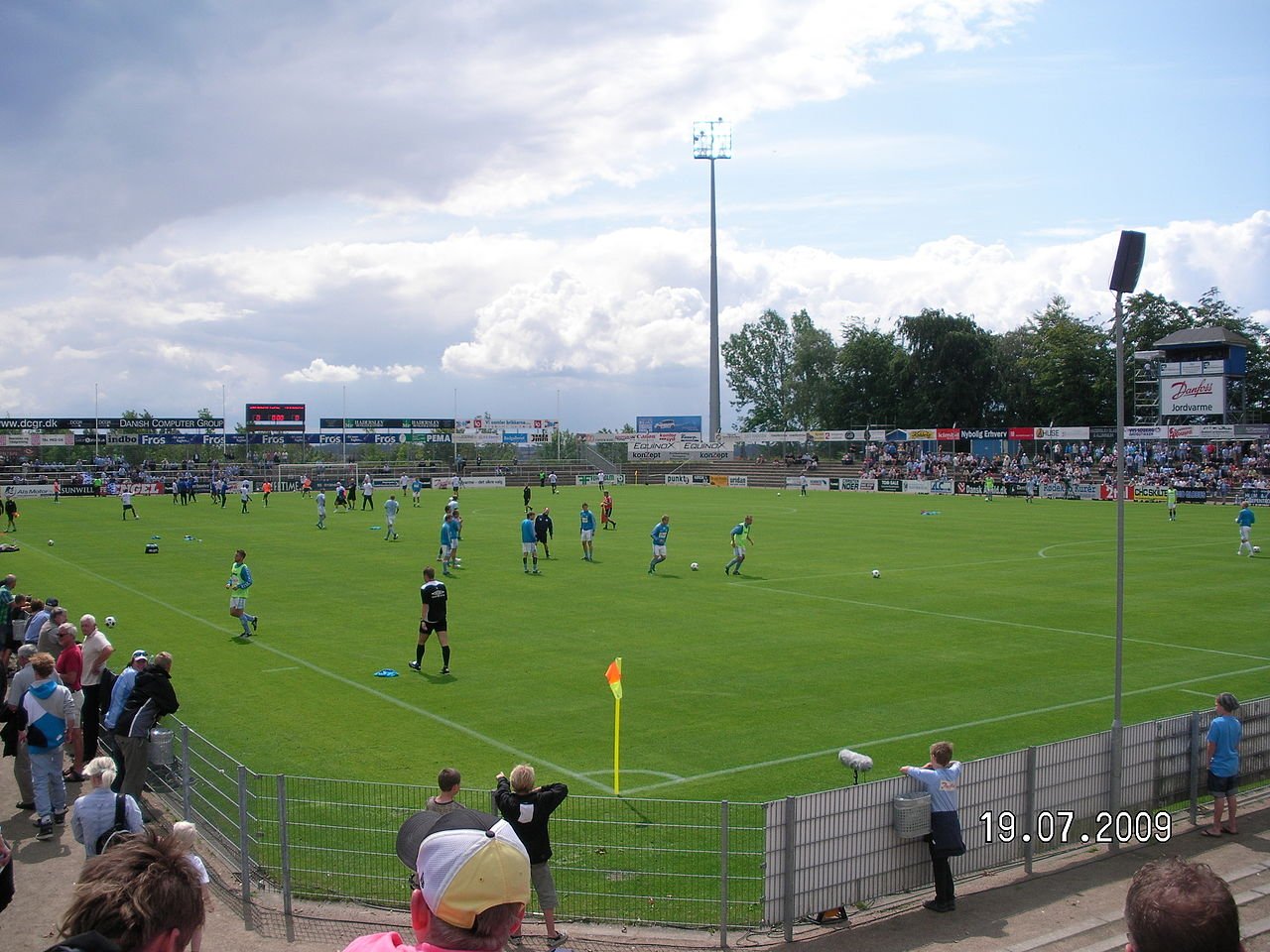   . , , Stadionvej, 7