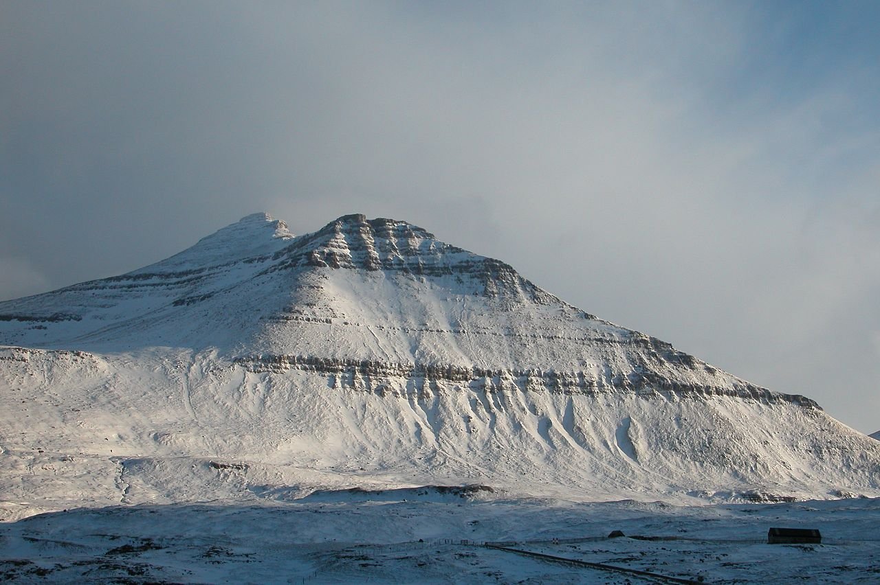    .  -, Eidisvegur Street, 