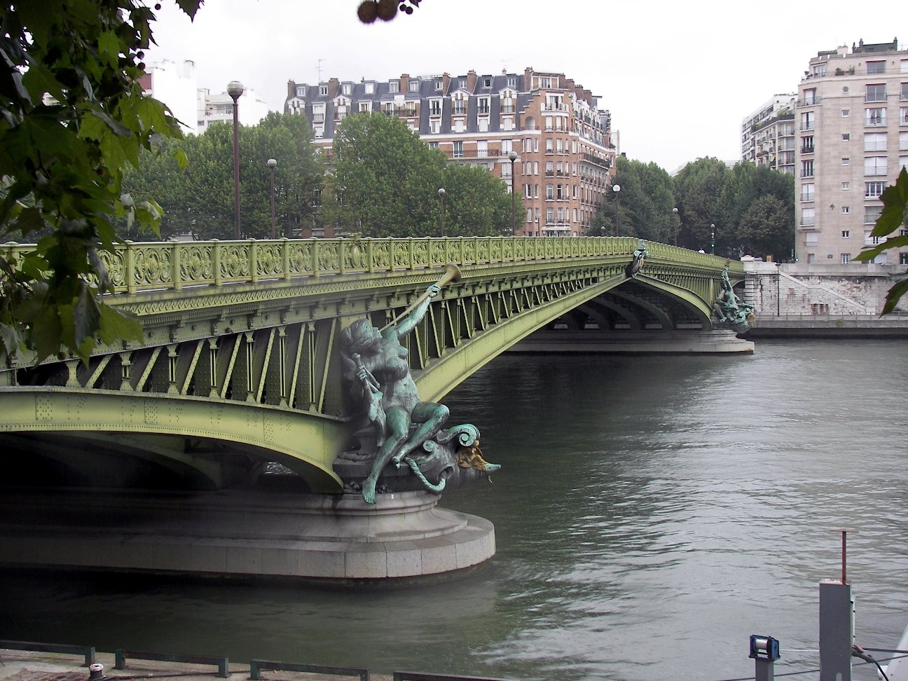   . , Ile-de-France, Paris, Pont Mirabeau, 350