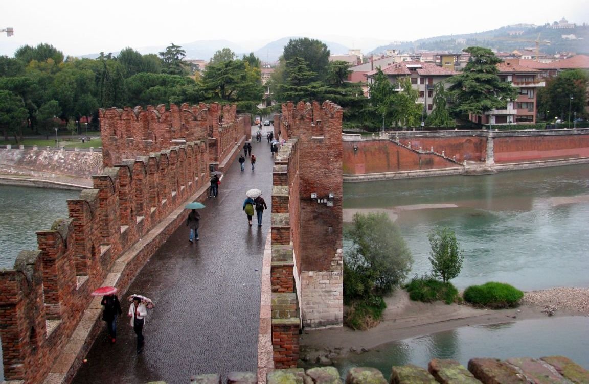   . , Veneto, Verona, Lungadige Campagnola, 2