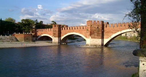   . , Veneto, Verona, Lungadige Campagnola, 2