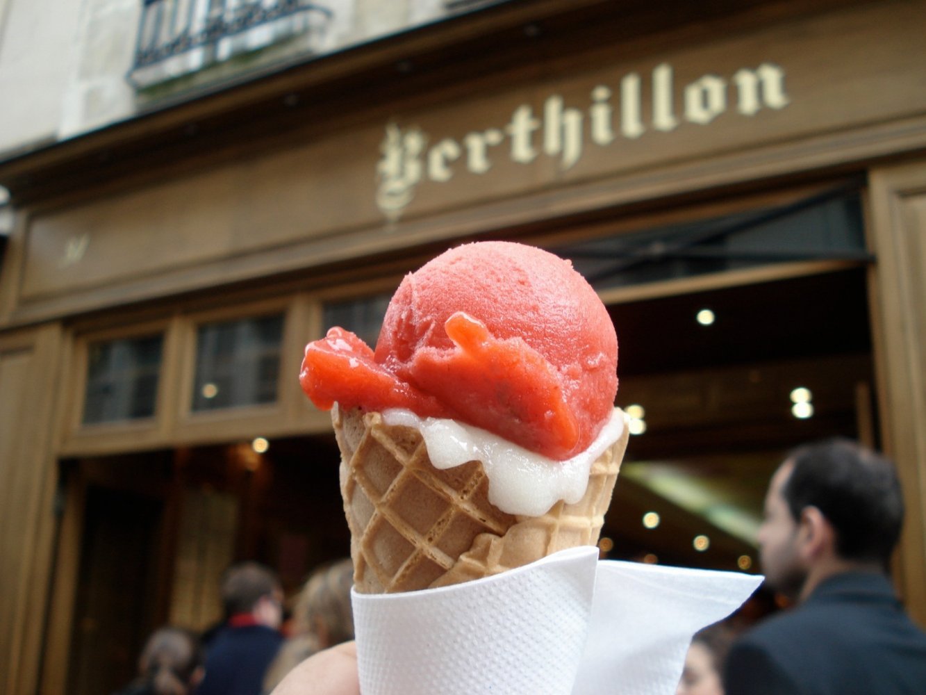  Berthillon. , Ile-de-France, Paris, Rue Saint-Louis en l