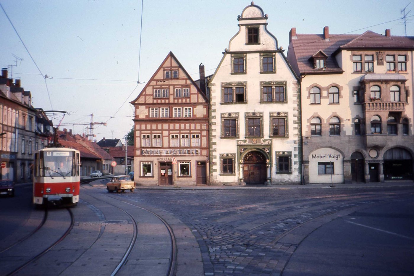  " ". , Thuringen, Erfurt, Kettenstrase, 13