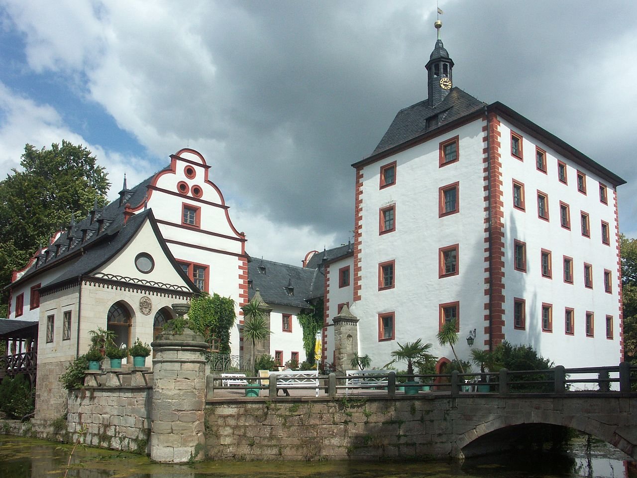   . , Thuringen, Uhlstadt-Kirchhasel, Im Schloshof, 5