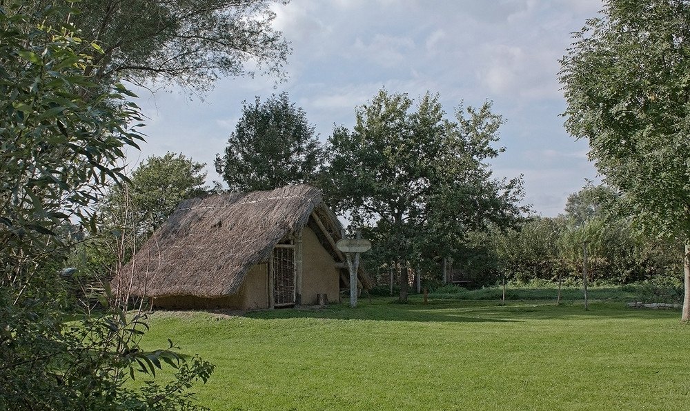   Opfermoor Museum. , Thuringen, Niederdorla, Muhlhauser Strase, 1B