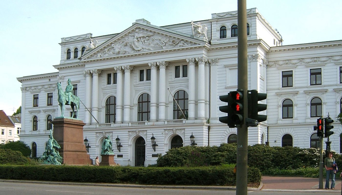   . , Hamburg, Platz der Republik, 1