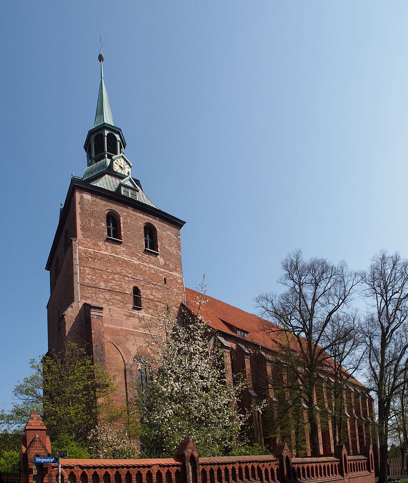   . . , Niedersachsen, Luneburg, Johann-Sebastian-Bach-Platz, 15